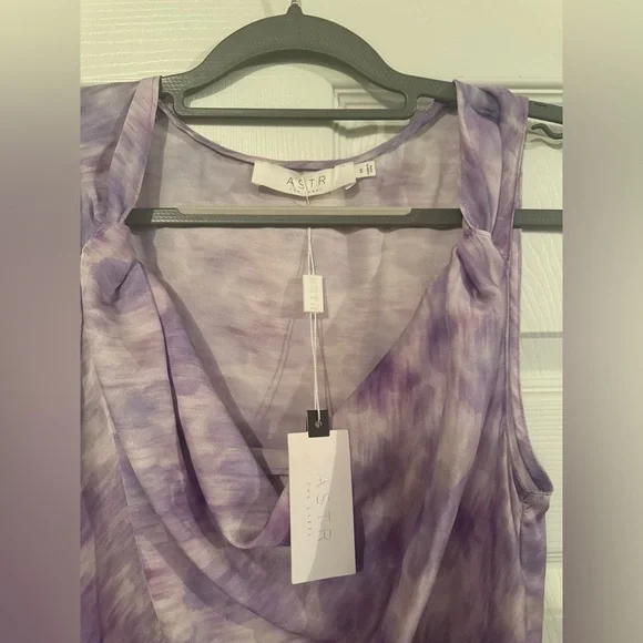 NWT ASTR The Label Elin Cowl Neck Midi Dress in Purple Abstract Medium - Picture 4 of 5